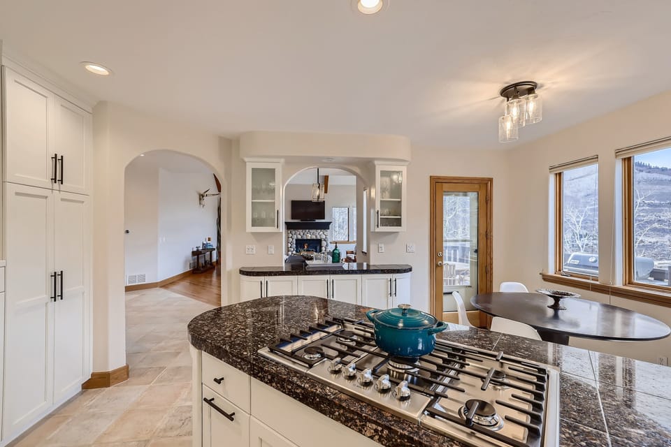 Gas cooktop