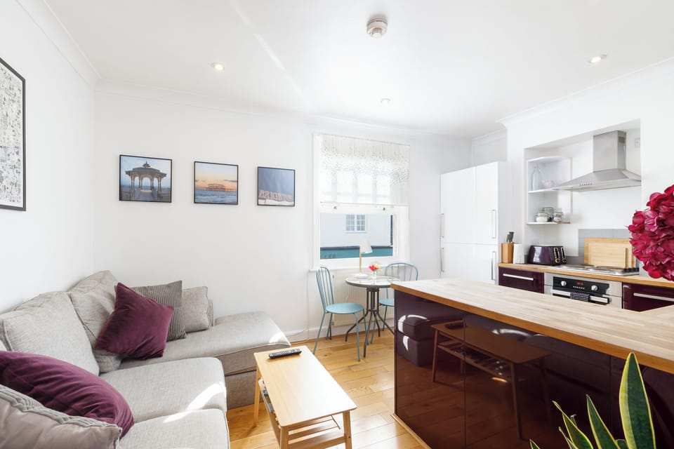 Kitchen/Lounge