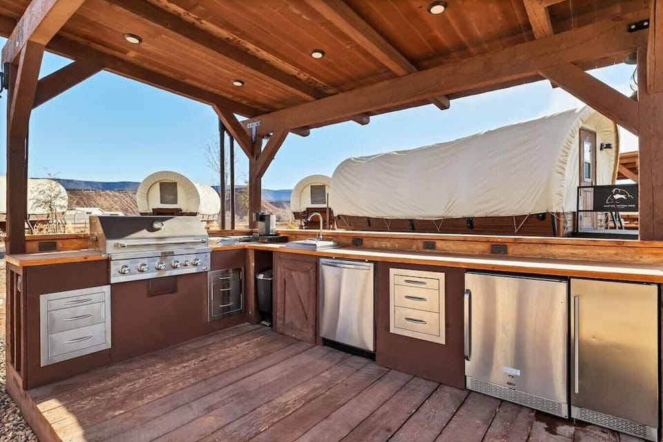 Outdoor Kitchen