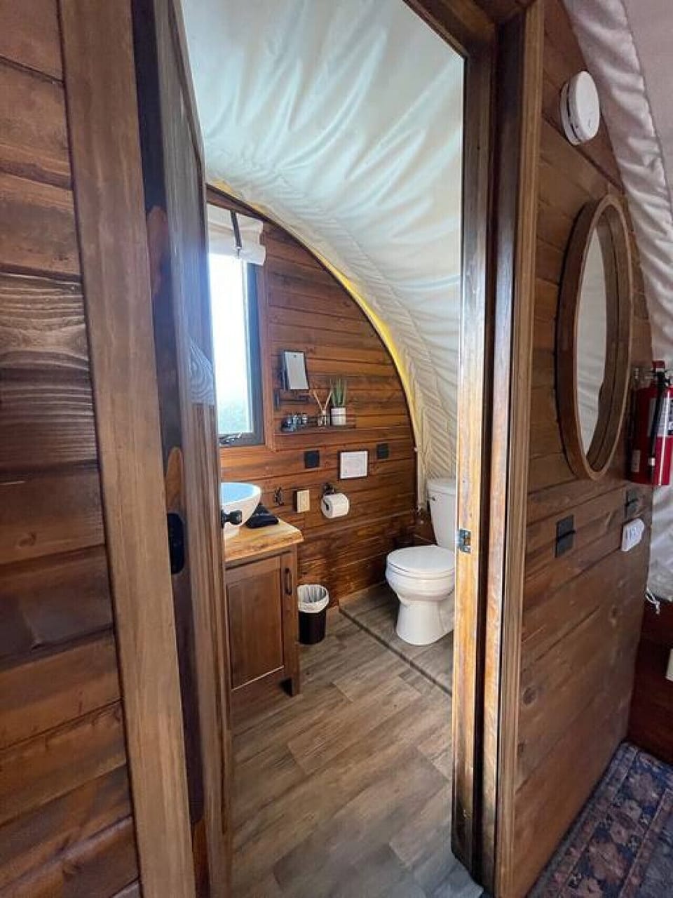 Wagon Bathroom