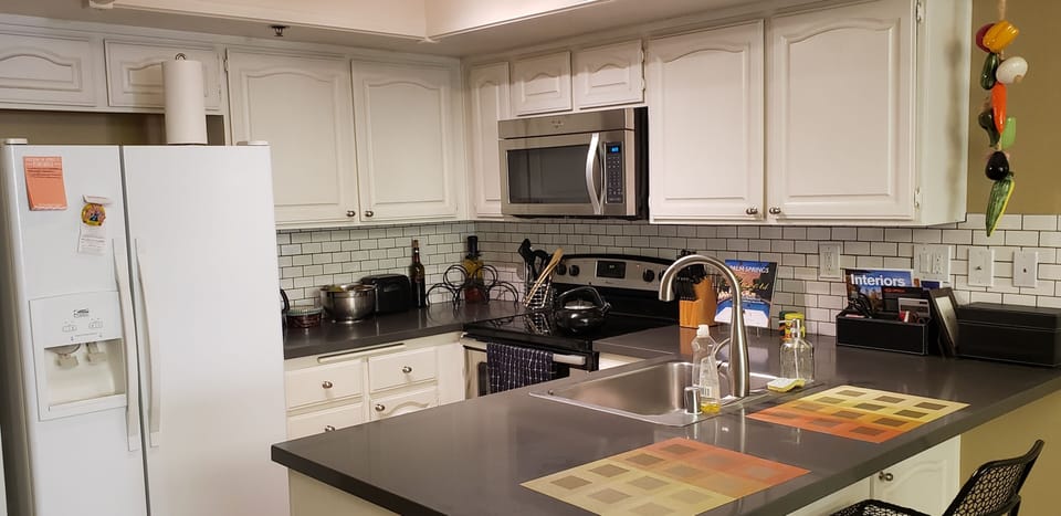 Fully equipped kitchen