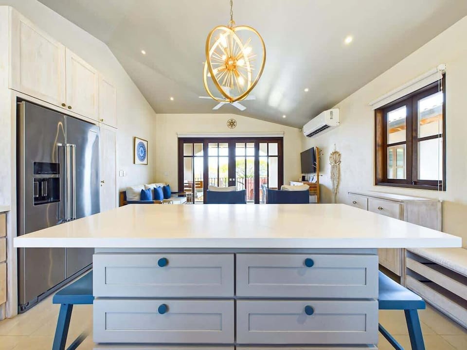 Kitchen Island for 4