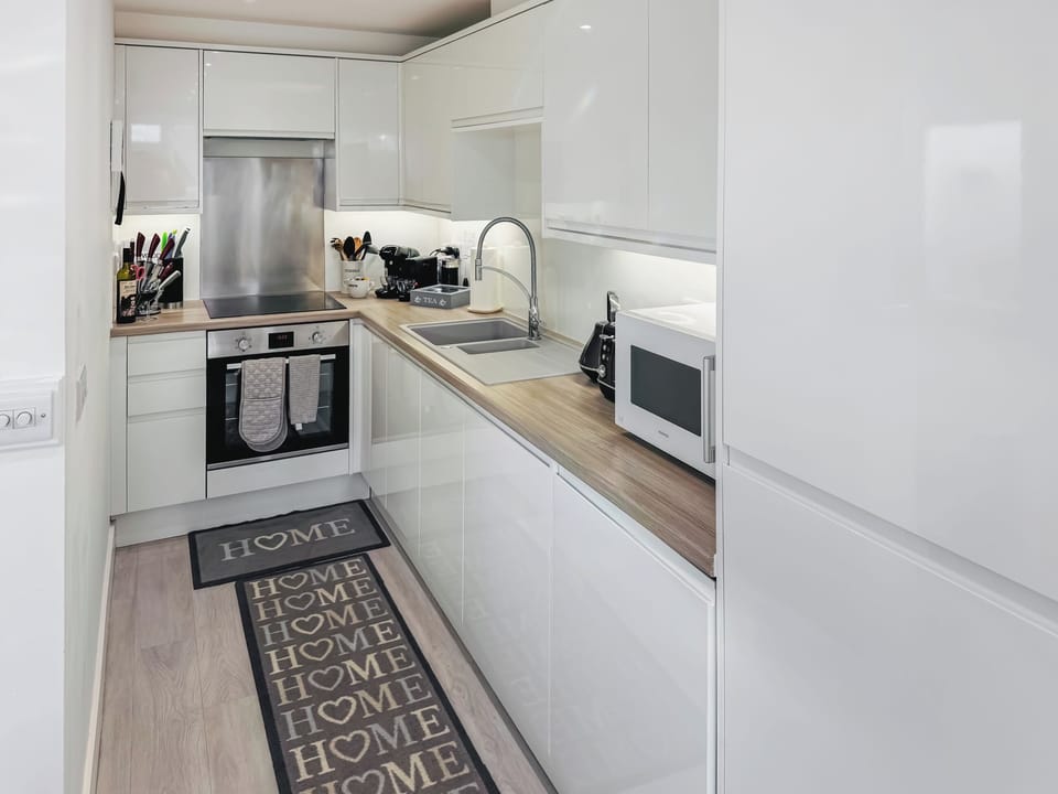 Kitchen area | Lamorna, Littlehampton