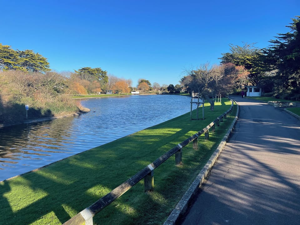 Surrounding area | Lamorna, Littlehampton