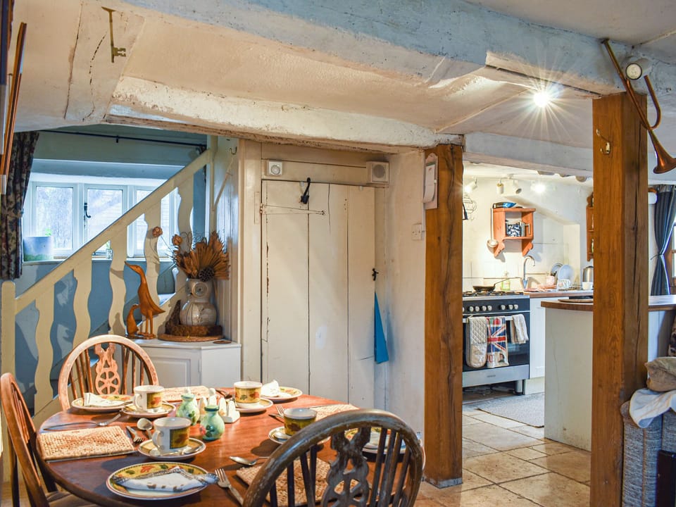 Dining Area | Hoppers Farmhouse - Hoopers Holidays, Tilshead