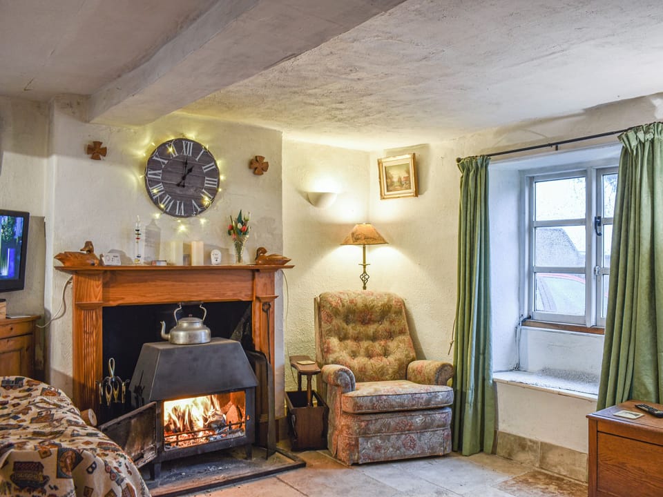 Living room | Hoppers Farmhouse - Hoopers Holidays, Tilshead