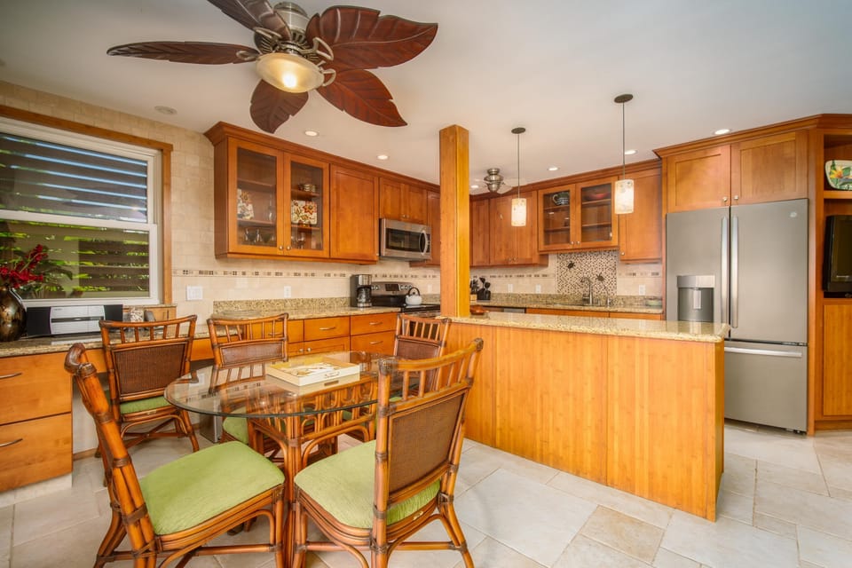 Kitchen island