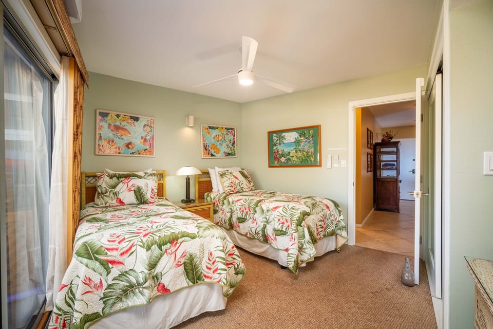 Guest Bedroom - Two twin beds