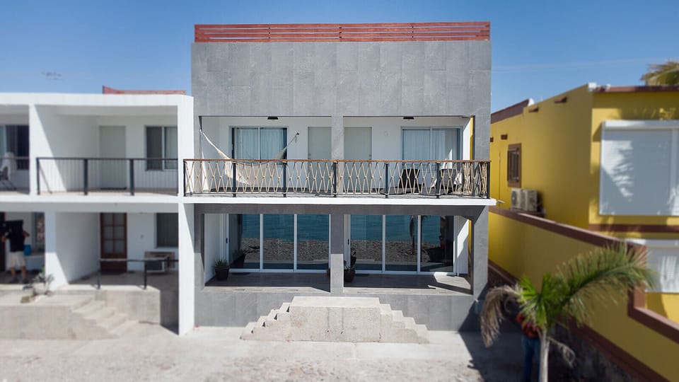 The beach just in front of the apartment is ideal for swimming, is not too deep