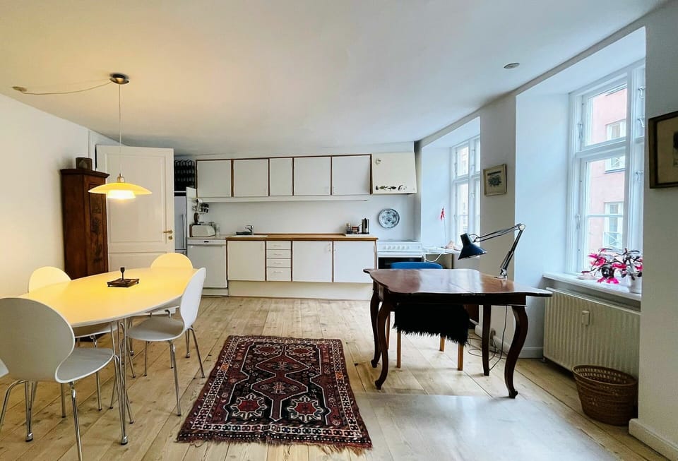Dining Room, Kitchen
