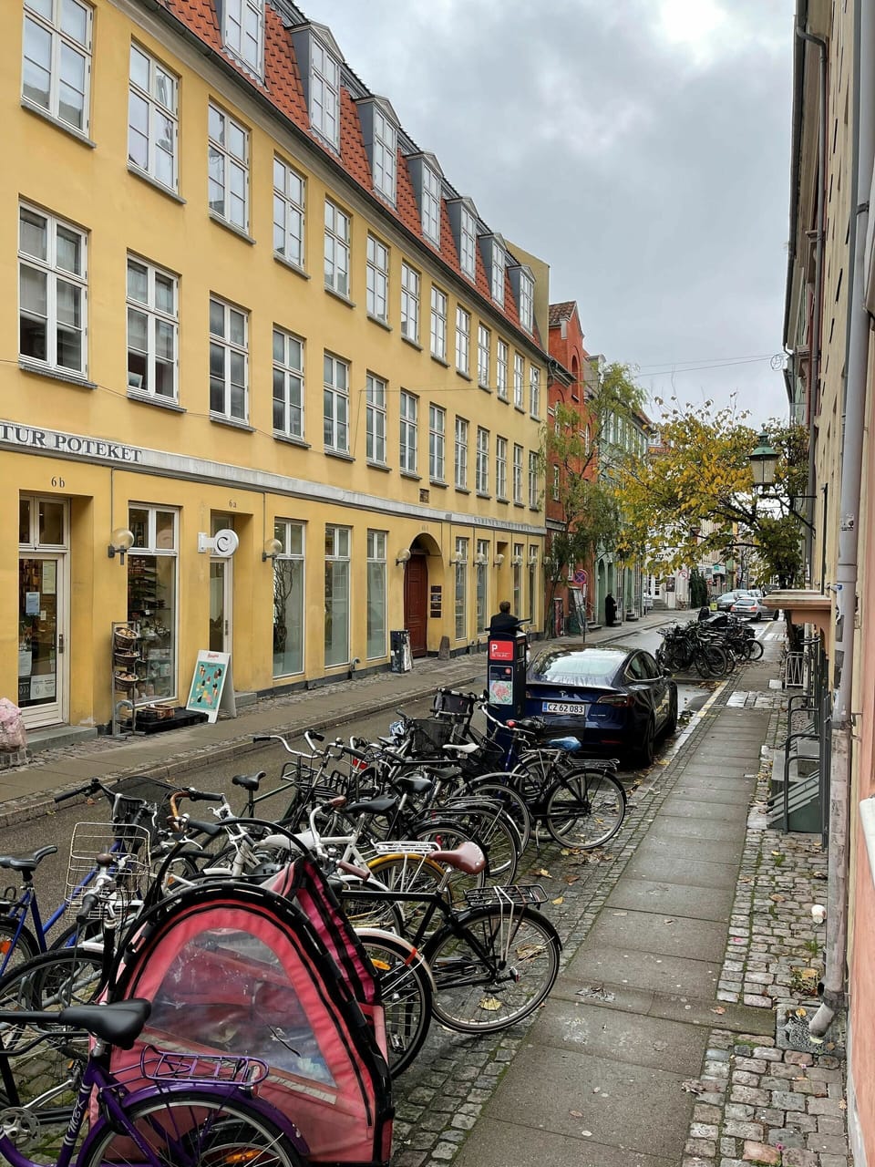 Building Exterior, Outdoor