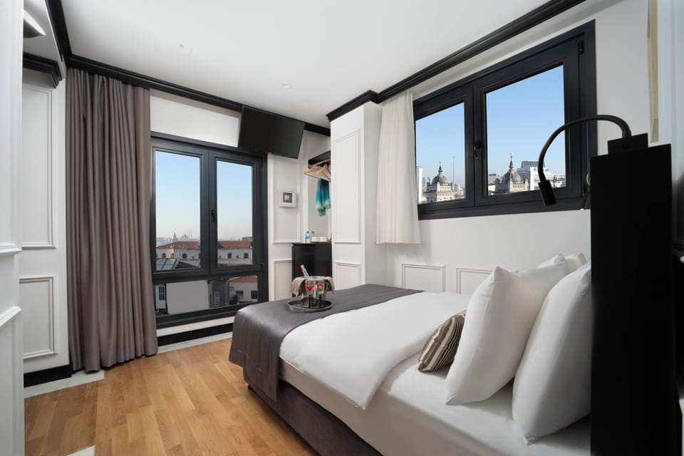Superior Double or Twin Room | Premium bedding, Tempur-Pedic beds, minibar, in-room safe