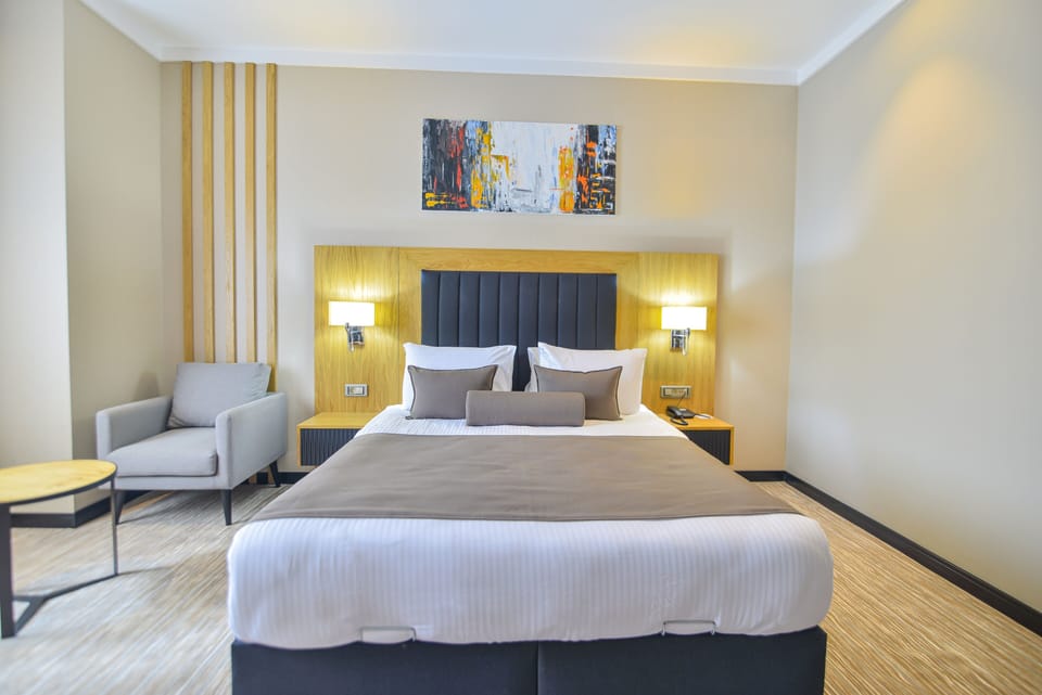 Standard Room | Premium bedding, minibar, desk, laptop workspace
