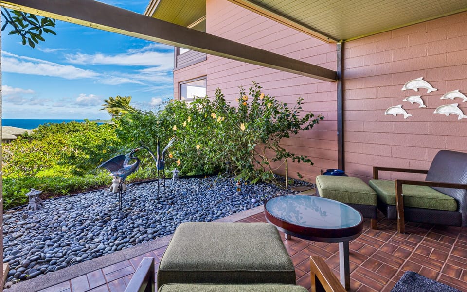 fully covered lanai area