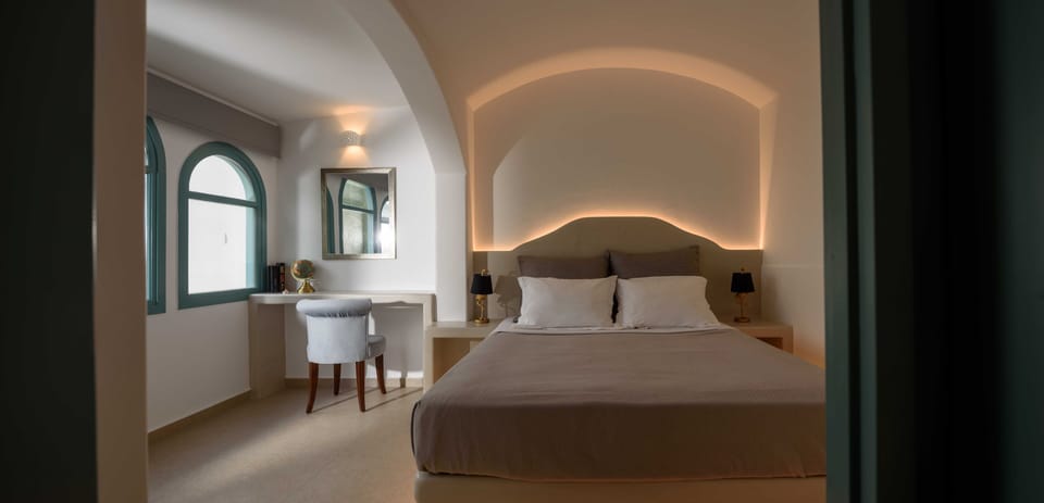 Superior Double or Twin Room | Individually decorated, individually furnished, blackout drapes