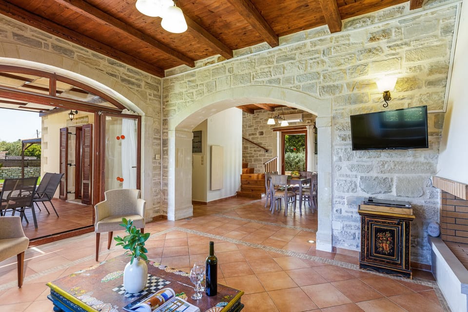 Living area of Private heated pool,Walking distance to beach & all amenities, Platanes,Rethymno,Crete