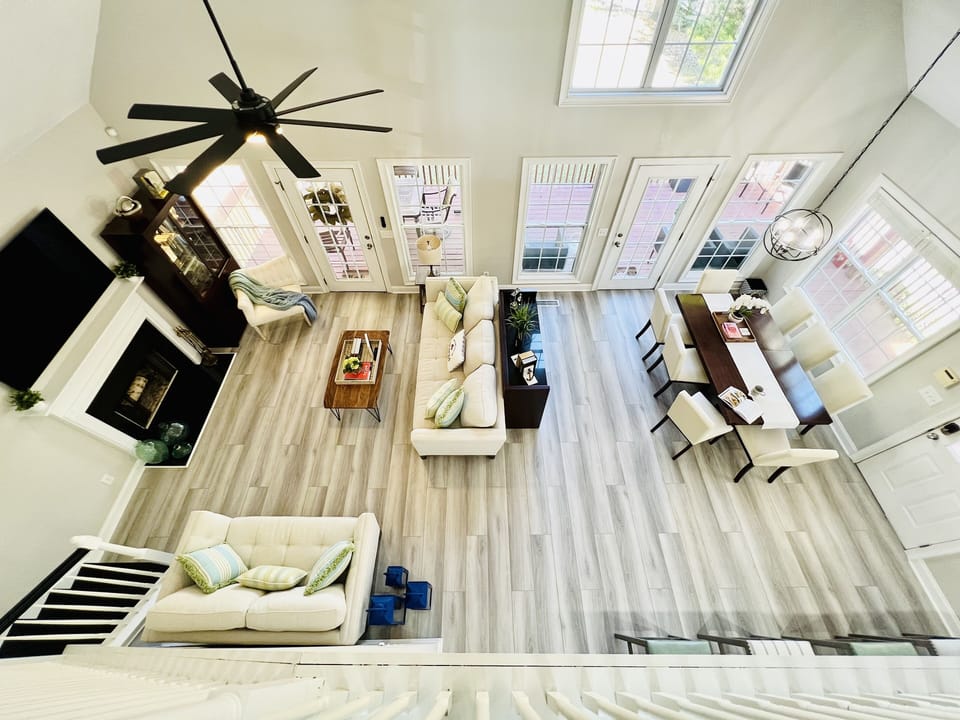 Picture yourself with friends and family altogether in this luxurious space.