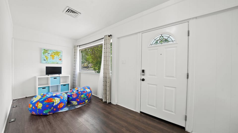 Kids lounge area
