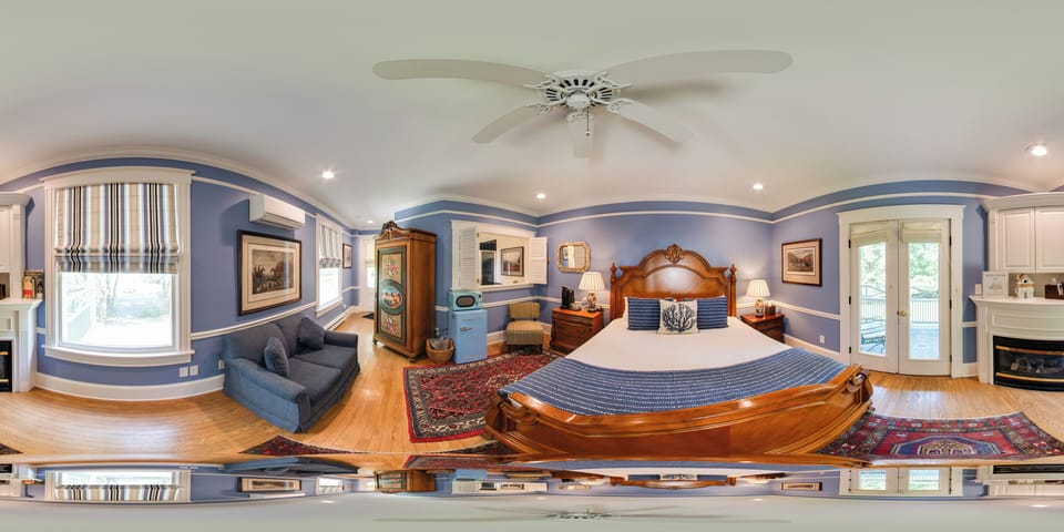 Welthea Marsh Suite | Premium bedding, individually decorated, individually furnished