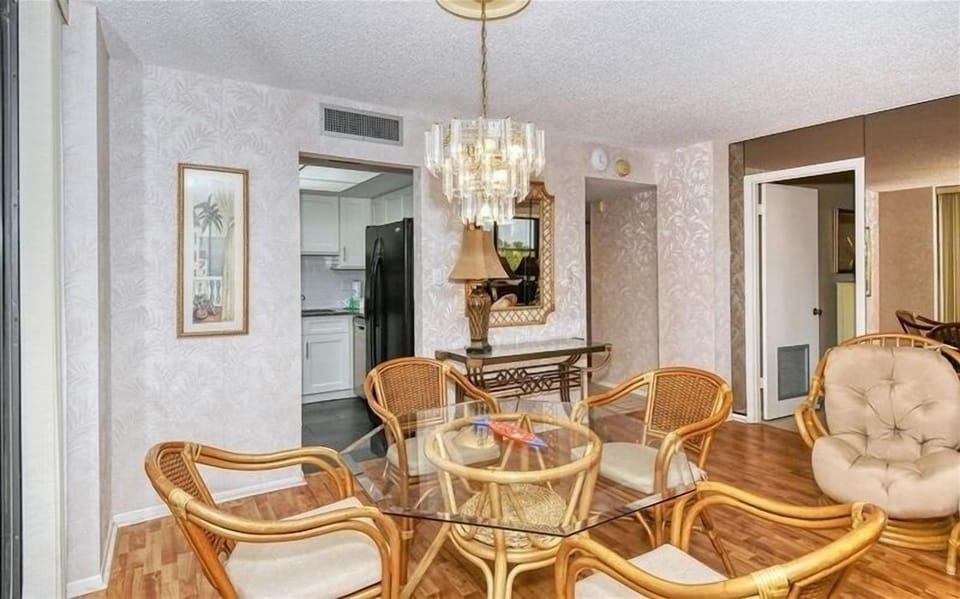 Dinette Area