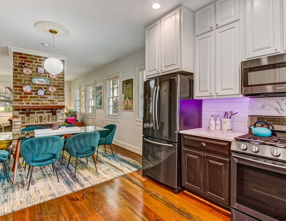 Plenty of room for all the cooks in the family!