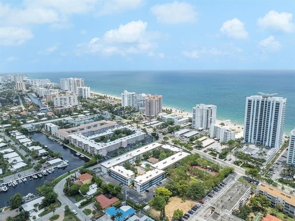 Garden community on Ocean Boulevard.