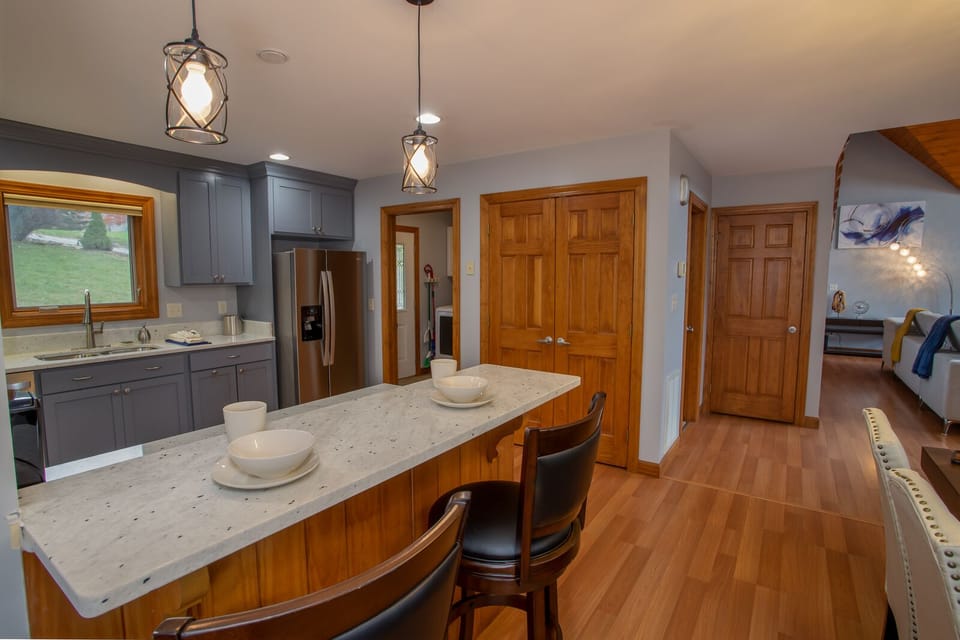 Island Seating in the Kitchen
