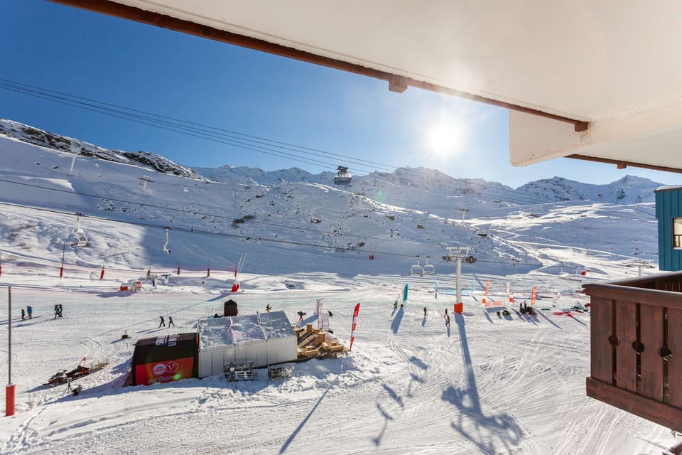 Snow and ski sports