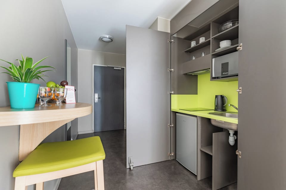 Private kitchenette