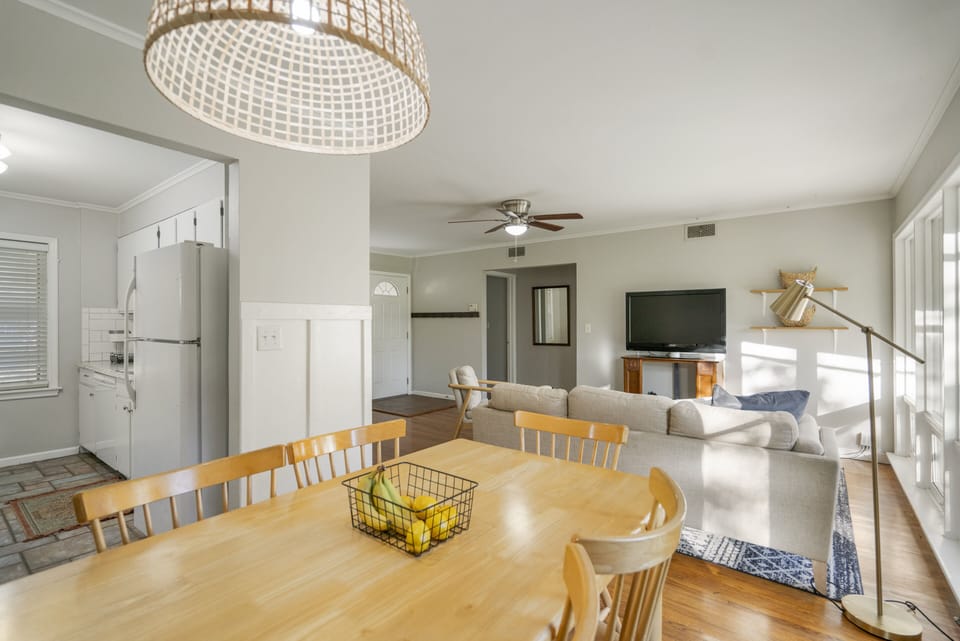 Open floorpan for easy hangout.