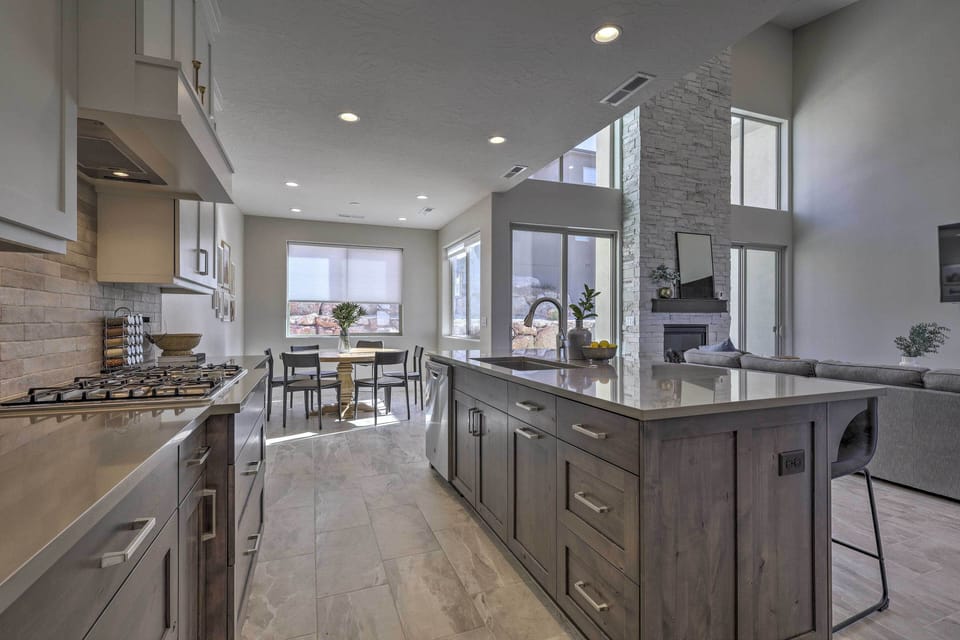 Kitchen | Drip Coffee Maker | Coffee Grinder | Blender | Ice Maker | Crock-Pot