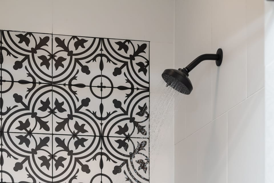 Central bathroom 