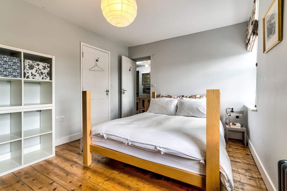 Discover Cotswolds Cottages Port Meadow 003