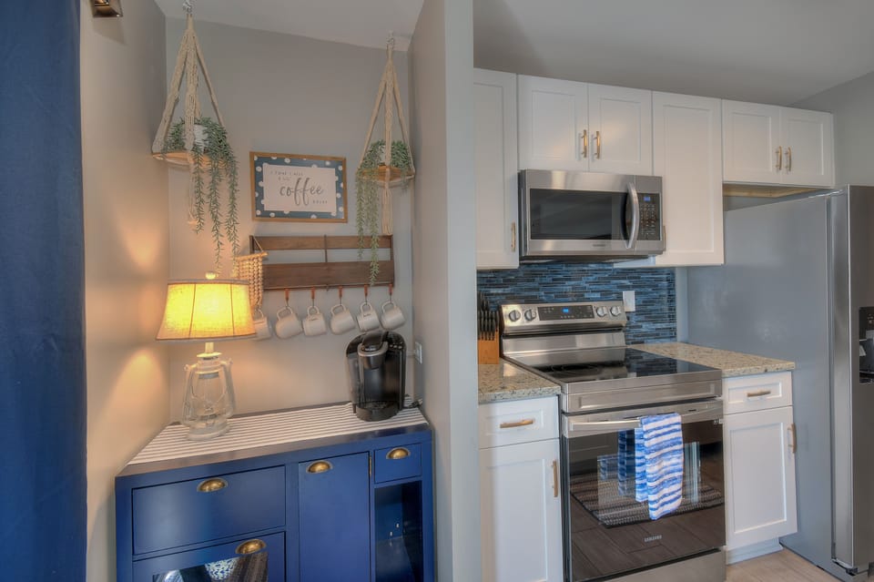 Kitchen is well-equipped to make preparing meals or snacks a breeze.