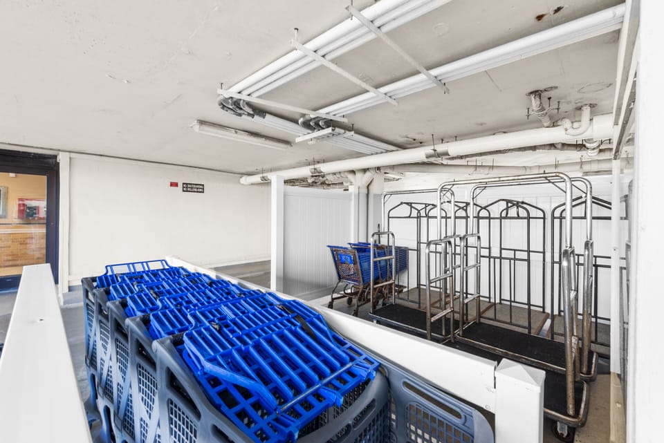 Bellman carts provided for guests to make carrying luggage quick and easy.
