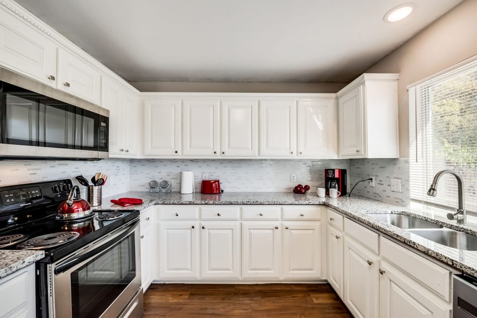 fully equipped kitchen