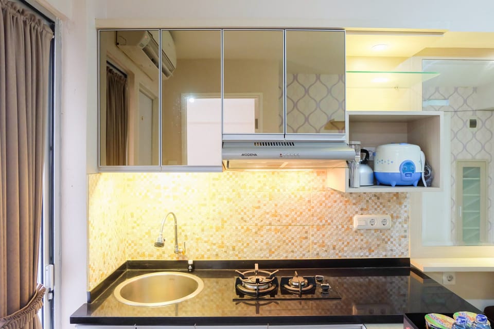 Fridge, stovetop, cookware/dishes/utensils