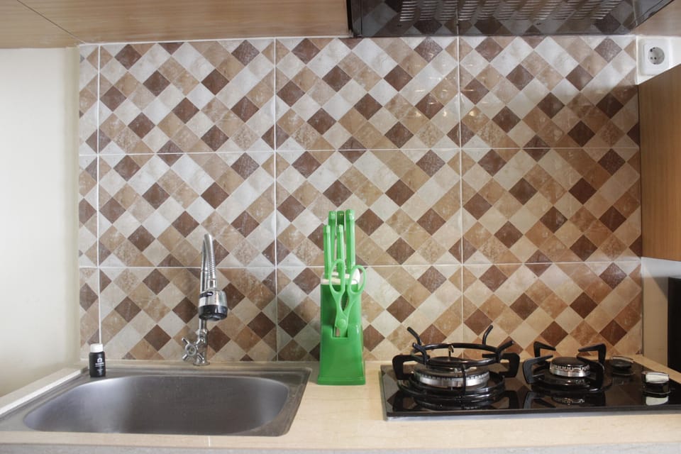 Room | Private kitchen | Fridge, stovetop, dishwasher, cookware/dishes/utensils