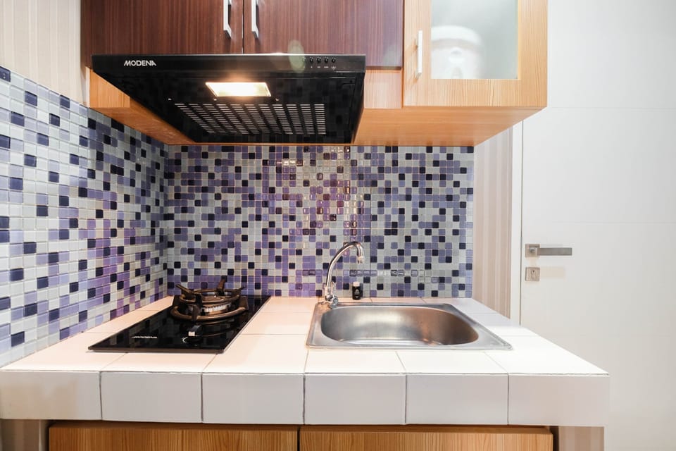 Room | Private kitchen | Fridge, stovetop, cookware/dishes/utensils