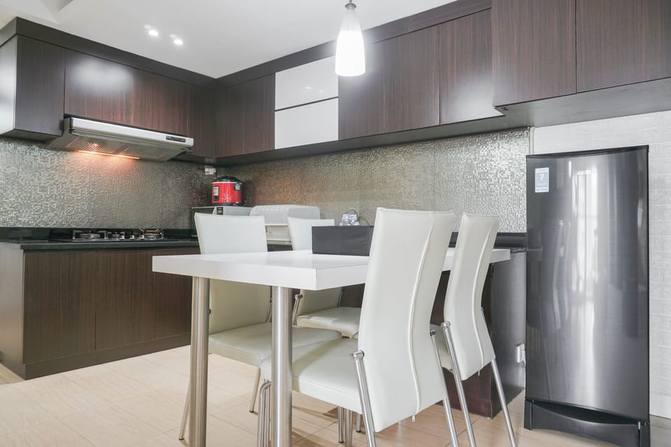 Fridge, stovetop, cookware/dishes/utensils