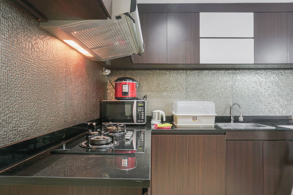 Fridge, stovetop, cookware/dishes/utensils