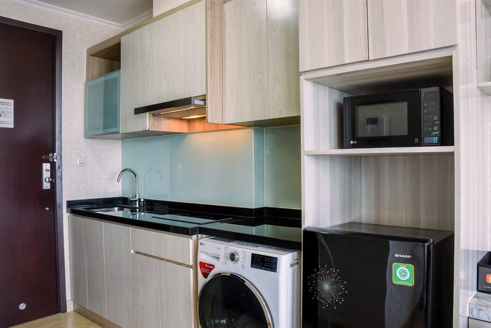Fridge, stovetop, cookware/dishes/utensils
