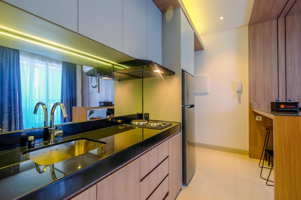 Fridge, stovetop, cookware/dishes/utensils