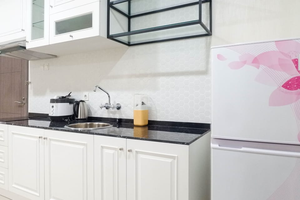 Fridge, stovetop, cookware/dishes/utensils