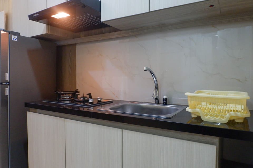 Fridge, stovetop, cookware/dishes/utensils