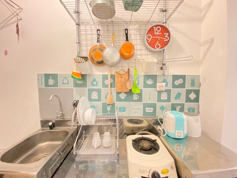 Fridge, stovetop, cookware/dishes/utensils