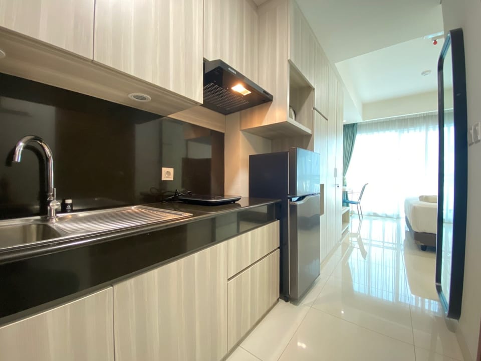 Fridge, stovetop, cookware/dishes/utensils