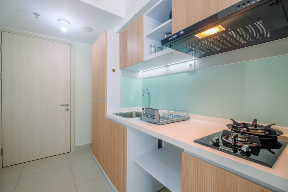 Room | Private kitchen | Fridge, stovetop, dishwasher, cookware/dishes/utensils