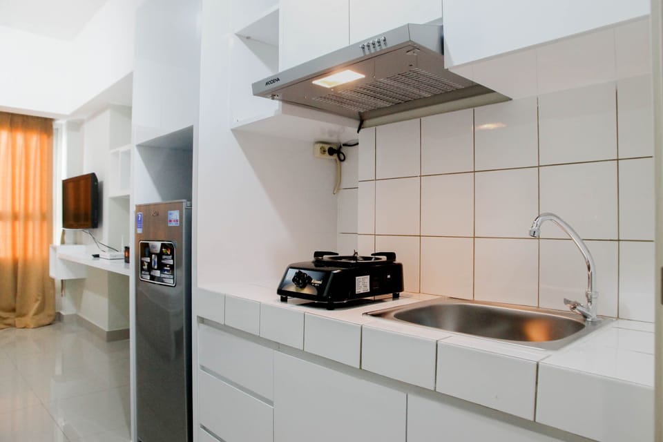 Fridge, stovetop, cookware/dishes/utensils
