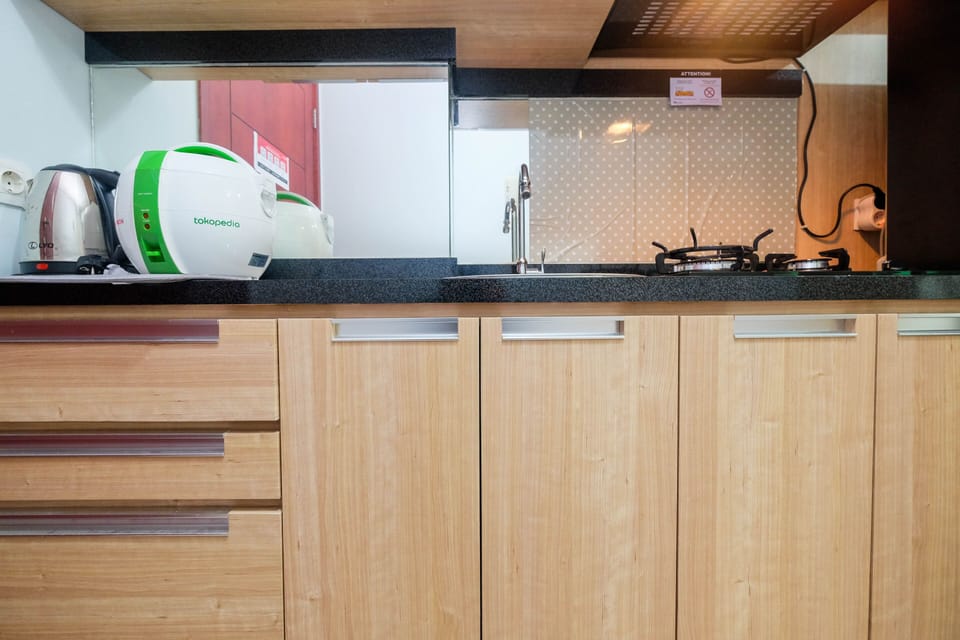 Room | Private kitchen | Fridge, stovetop, cookware/dishes/utensils